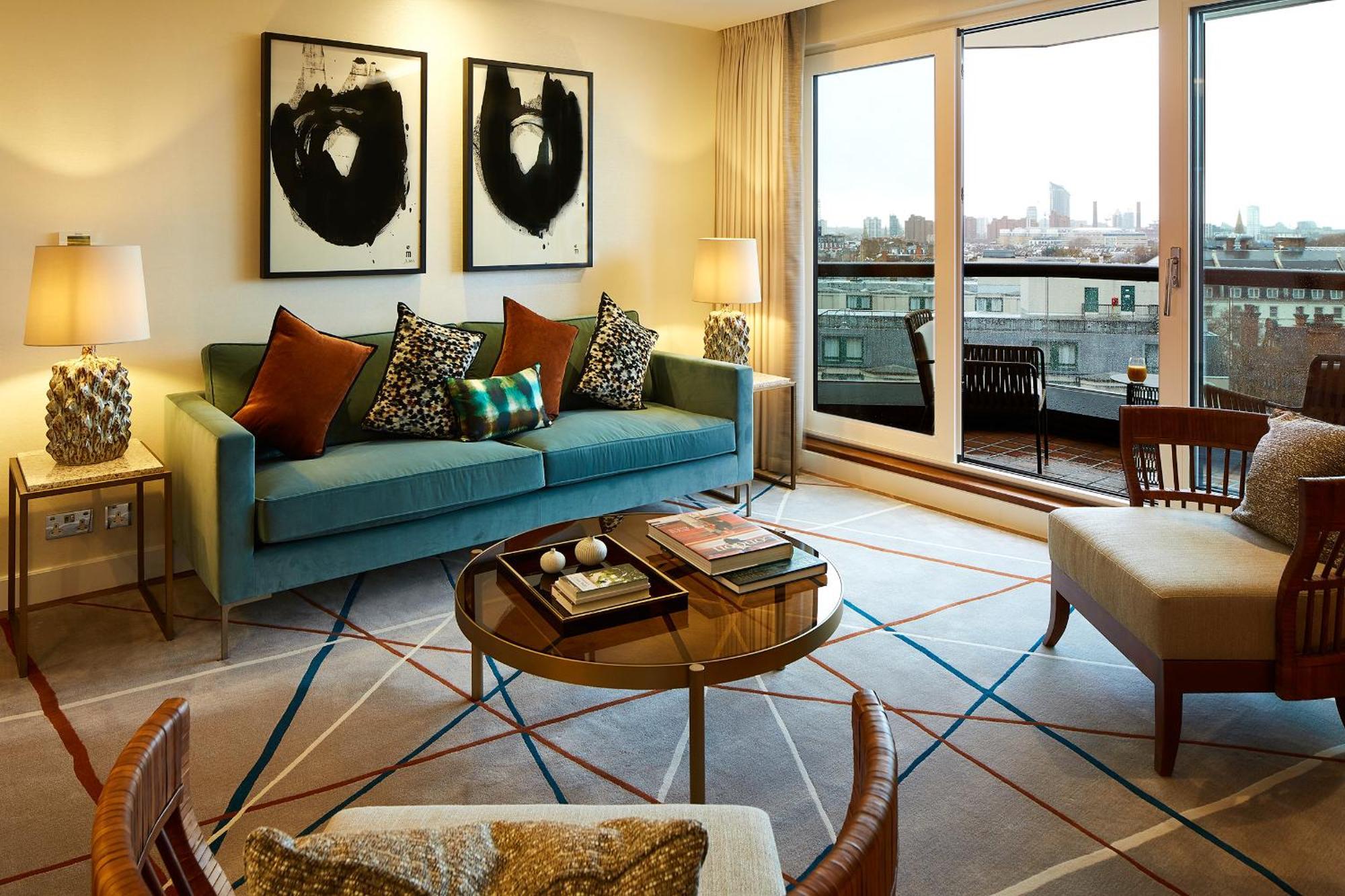 Deluxe Two Bedroom Apartment No Cloakroom