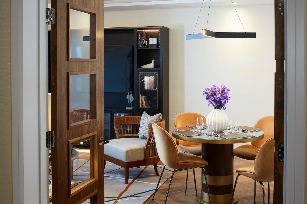 Deluxe Two Bedroom Apartment No Cloakroom